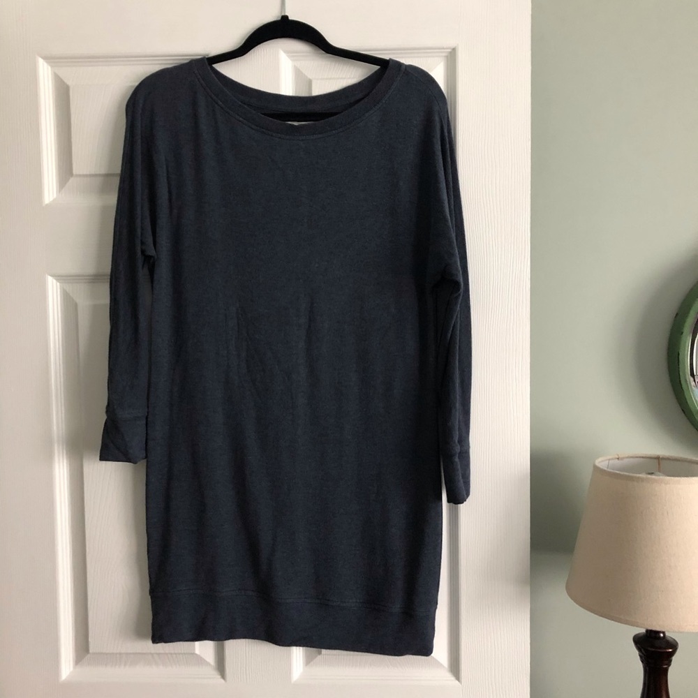 Lou & Grey signature soft gray oversized long sleeve sweater dress in size S